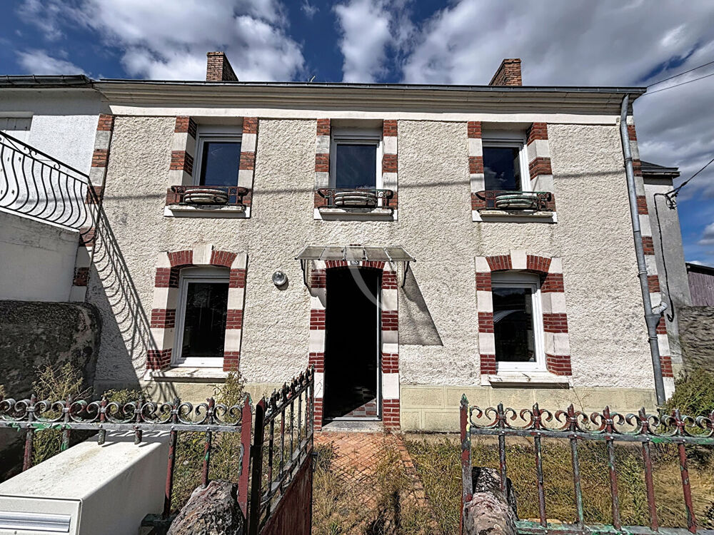 Maison Grez En Bouere 7 pièce(s) 121 m2