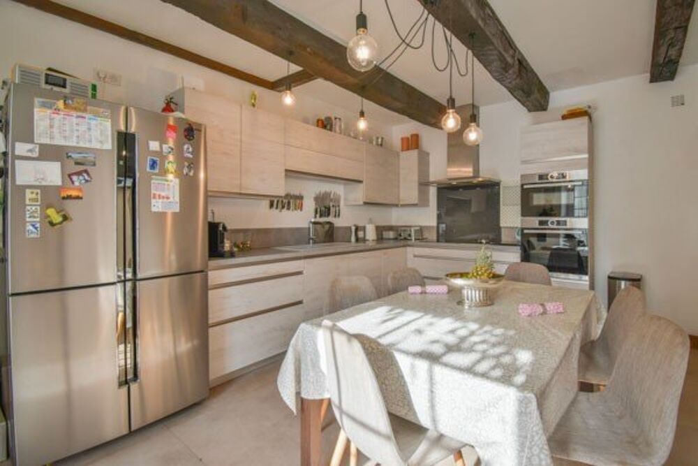 Superbe maison de village rénovée offrant espace, charme et flexibilité