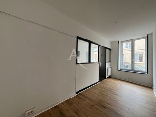  Appartement à louer 1 pièce 24 m²