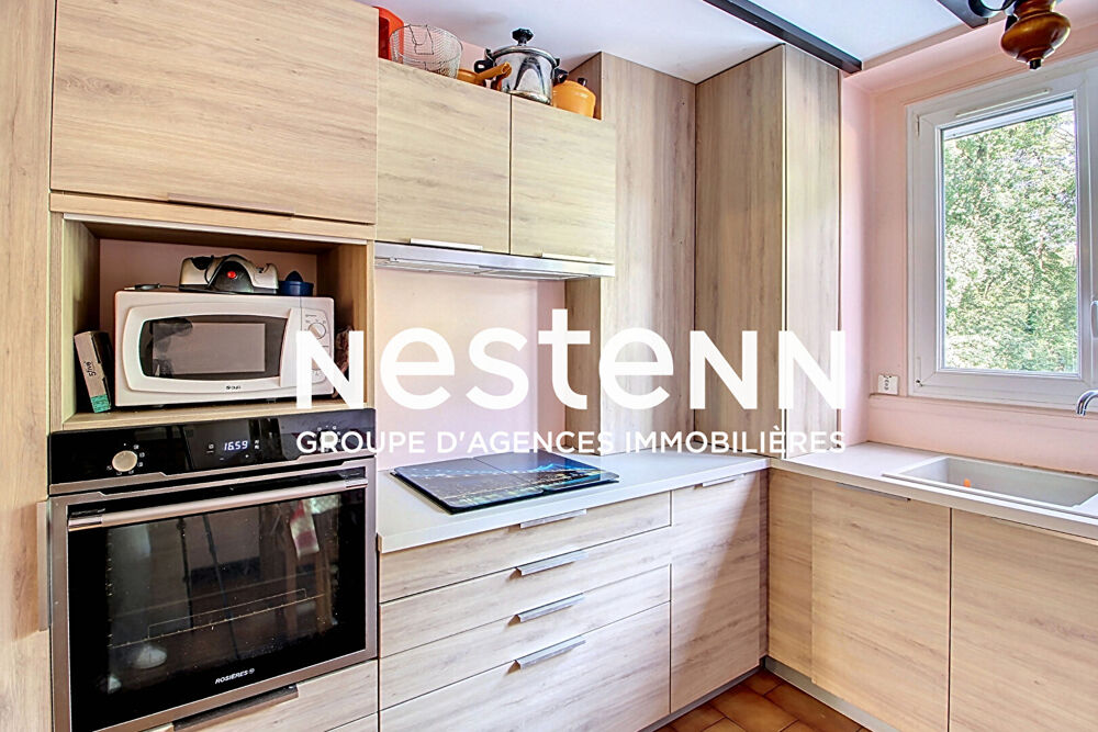Vente Appartement Appartement Bron T4 avec balcon, cave et ascenseur - 2 Chambres - Donnant sur Parc des ESSARTS - 69500 BRON Bron