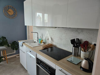  Appartement à louer 2 pièces 55 m²