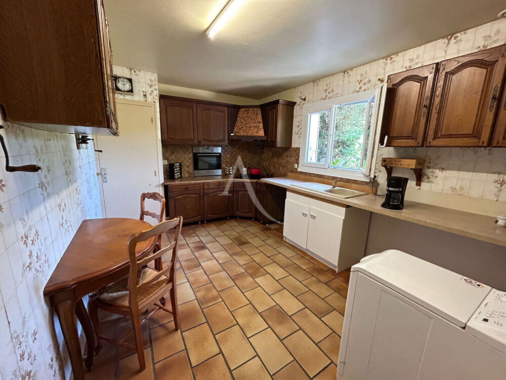 Vente Maison Maison Nieul Les Saintes 4 chambres. Nieul les saintes
