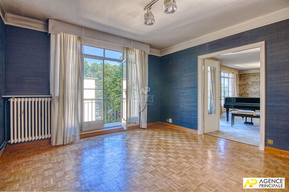 Vente Appartement Versailles Clagny Appartement 186.93 m² carrez situé au 4ème et dernier étage avec ascenseur, balcons filants, cave et parking e Versailles