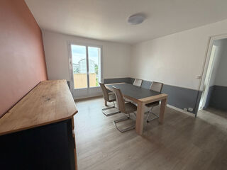  Appartement à louer 3 pièces 55 m²