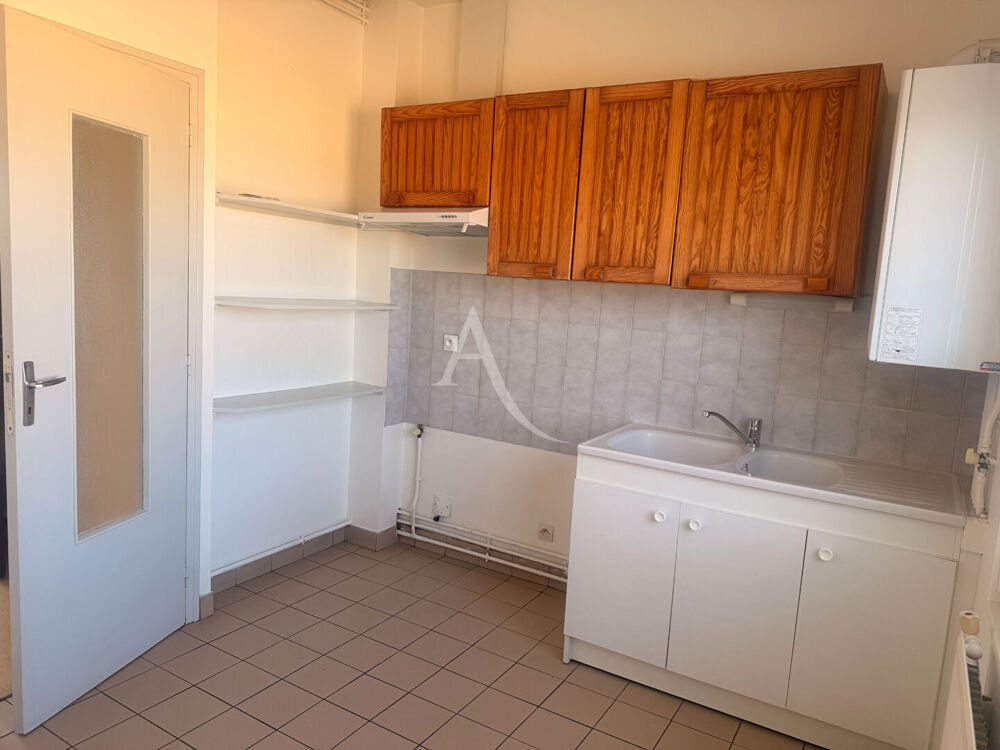 Location Appartement Appartement Saint Jean D Angely 4 pièce(s) 73 m2 Saint jean d angely