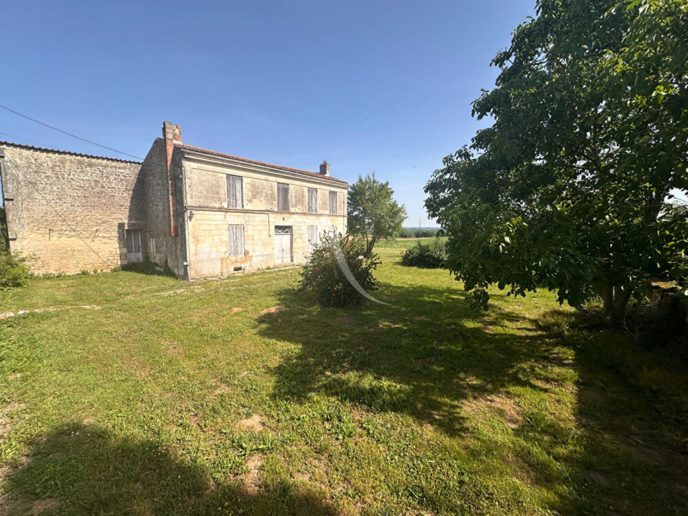 Maison 6 pièces 210 m² · à Crazannes · 210 m² · 167 480 €