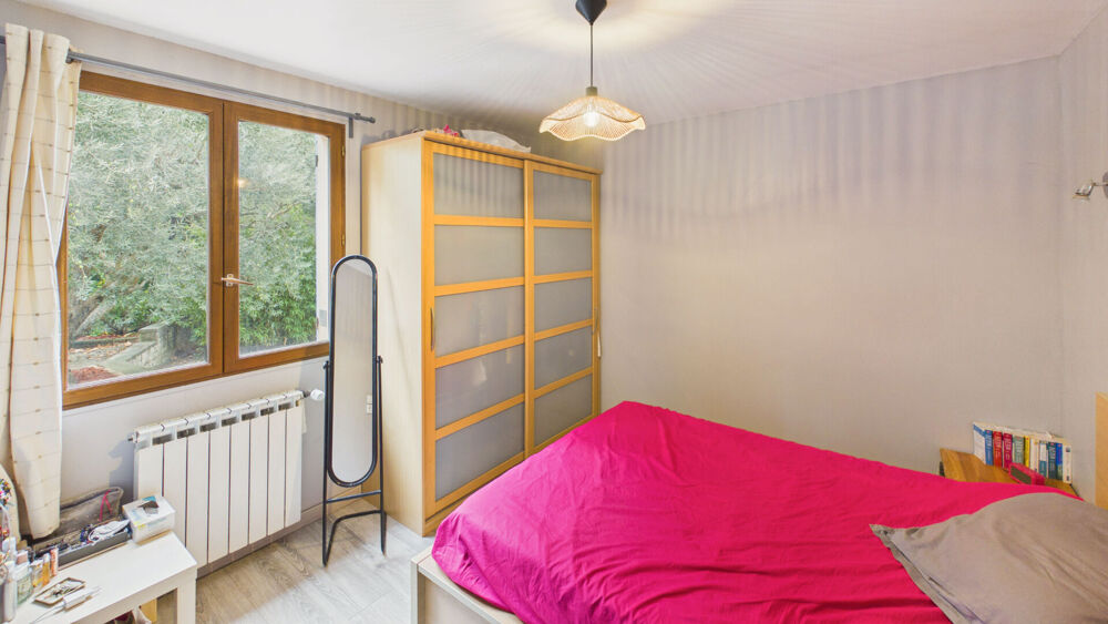 Vente Maison EYRAGUES Villa de plain pied 4 chambres  A deux pas des commodités Eyragues