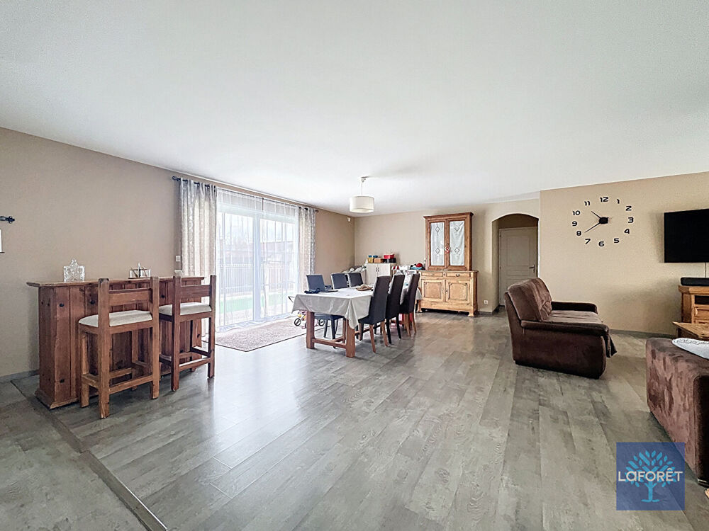 Vente Maison Maison Commequiers 6 pièce(s) 142 m2 Commequiers