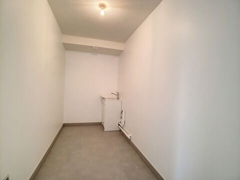  Appartement � louer 4 pi�ces 134 m�