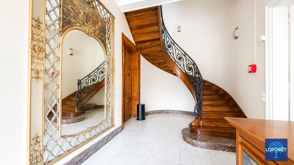 Vente Immeuble Hôtel particulier du XIXe siècle Valenciennes 700m2 Valenciennes
