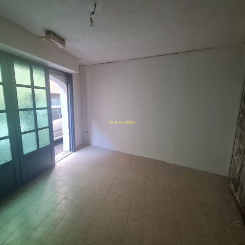   RARE A vendre sur Agde Local fermé  d'environ 13m² 