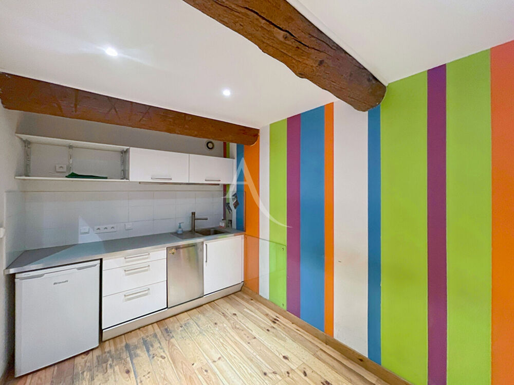 Vente Immeuble VAUVERT ENSEMBLE IMMOBILIER COMPRENANT DIVERS BUREAU COUR INTERIEUR ET REMISE Vauvert