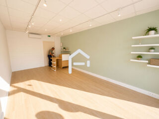  Immeuble à vendre 6 pièces 150 m²