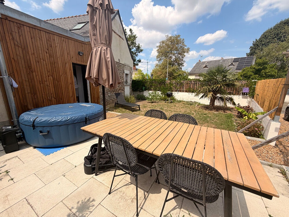 Vente Maison Charmante maison en pierre de 72 m² avec jardin à vendre au Plessis Macé Le plessis mace