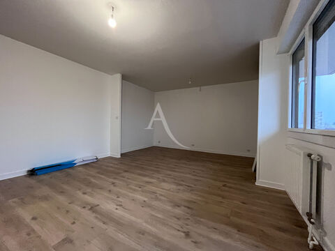  Appartement � louer 3 pi�ces 70 m� Nantes