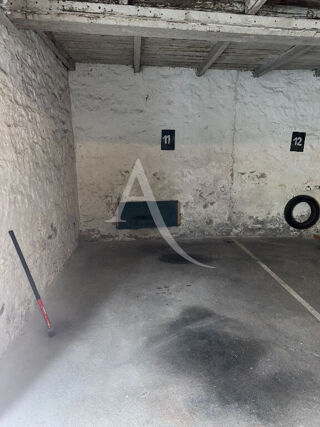  Parking / Garage � louer 12 m�
