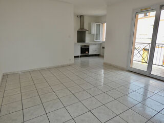  Appartement à louer 3 pièces 63 m²