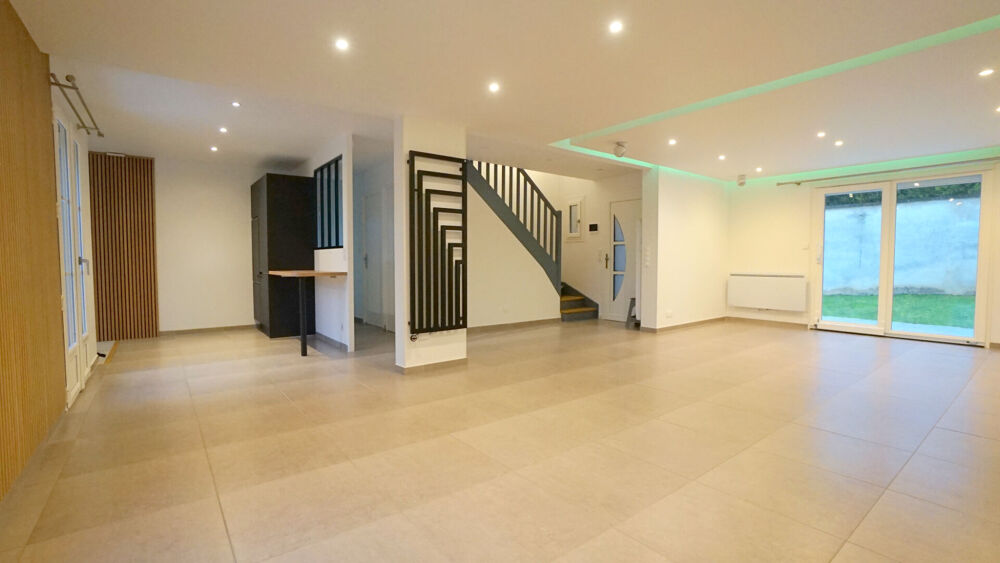 Vente Maison Maison Familiale rénovée - 4 chambres - 164 m2 Mezieres sur seine