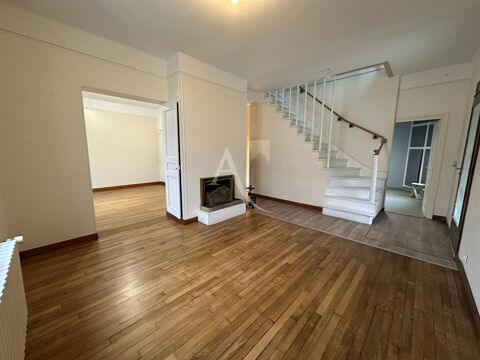  Maison  louer 6 pices 133 m