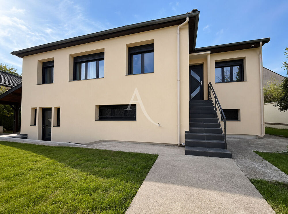 Maison 4 chambres | CENTRE-VILLE avec Jardin