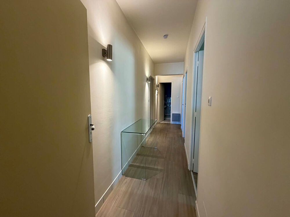 Location Appartement Appartement  meublé de 69.10 m² climatisé en coeur de ville Brive la gaillarde