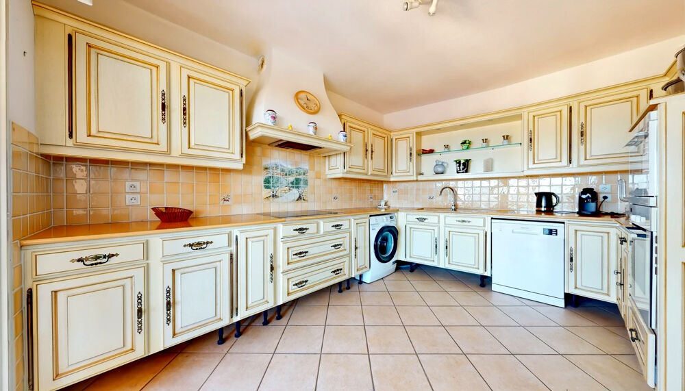 à vendre  Appartement Sainte-Maxime (83120)
