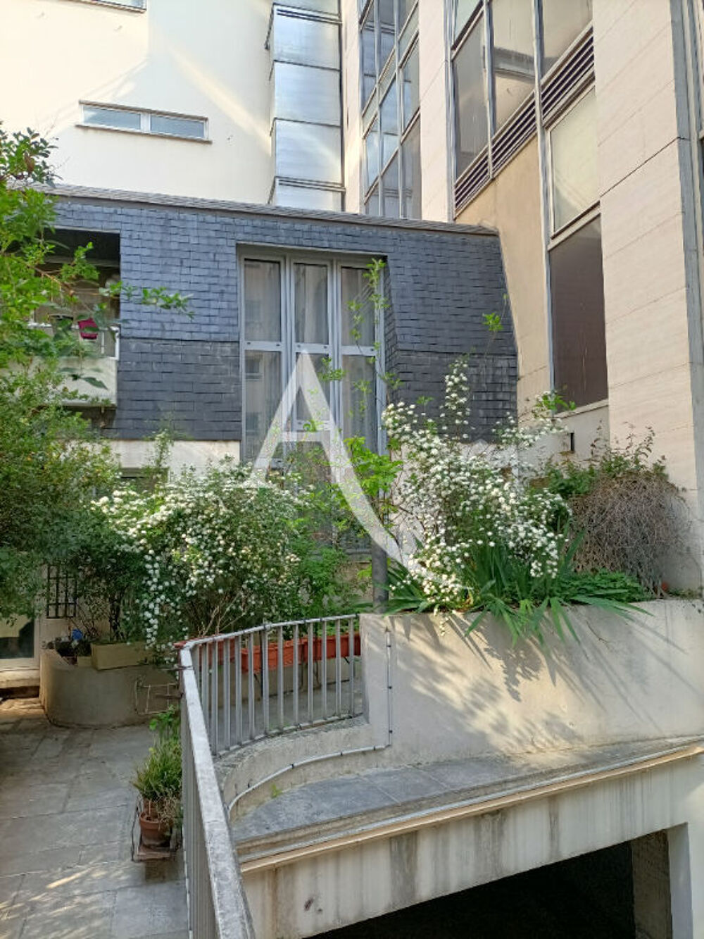 Location Appartement Appartement Paris 2 pièces 47m² métro Glacière l(igne 6) Paris 14