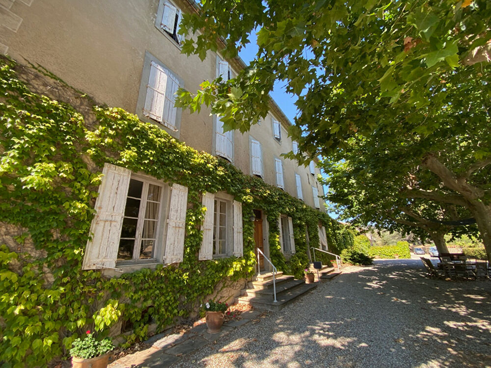 Vente Maison Domaine viticole avec maison de maître d'env. 850m2 habitables et 77 Hectares de terres Monze