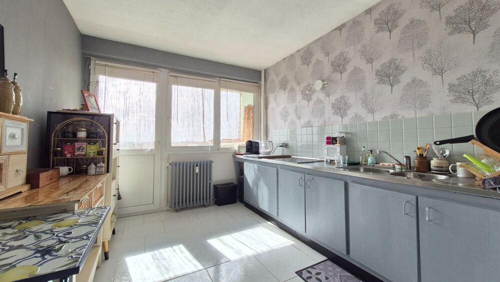 Coup de coeur à petit prix de 87m² 3 chambres, balcon et cave