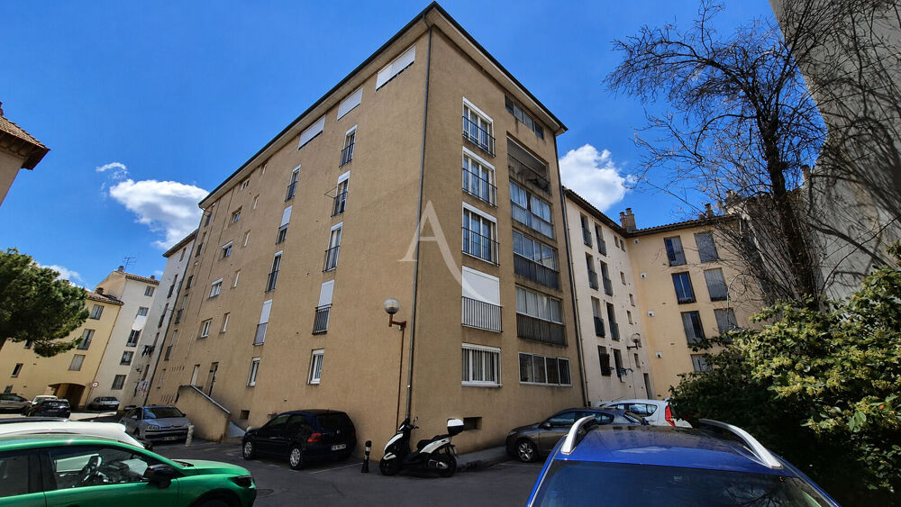 Vente Appartement Appartement T3 77m², vue cathédrale, cave, dernier étage Narbonne