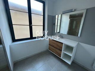  Appartement à louer 3 pièces 66 m²