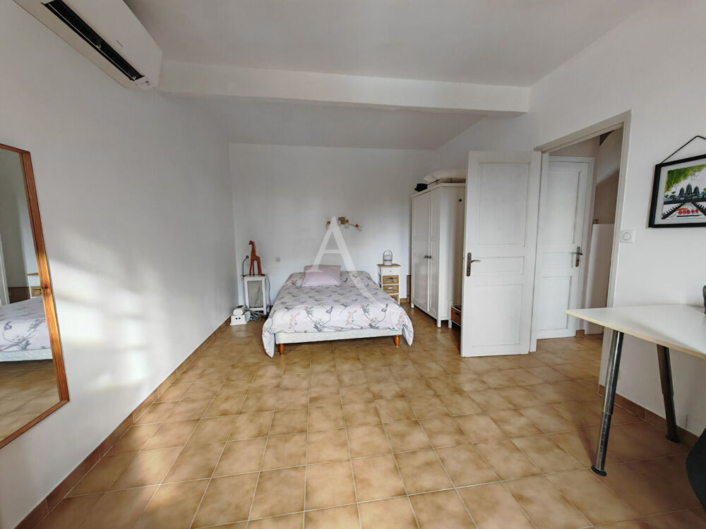 � vendre  Maison Carqueiranne (83320)