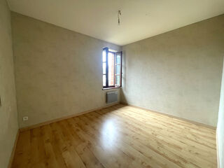  Appartement à louer 3 pièces 58 m²