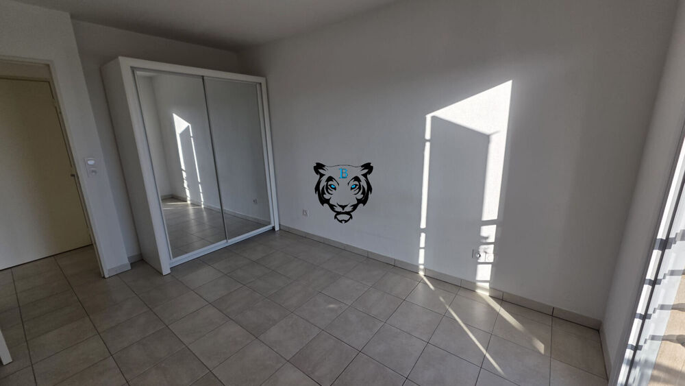 Vente Appartement Appartement T2 avec parking ET PISCINE  - Roquebrune sur Argens Roquebrune sur argens