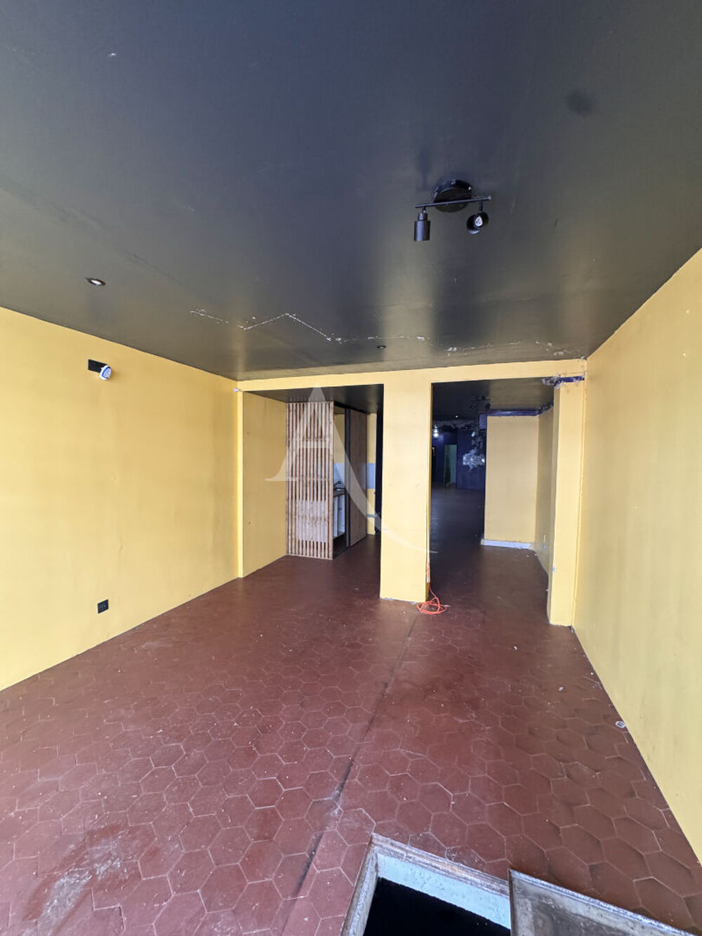   Local commercial Champigny Sur Marne 127  M² Champigny sur marne