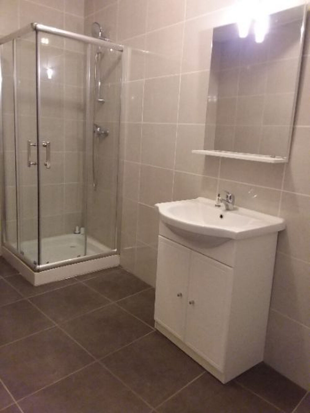 NIMES CENTRE AMIRAL COURBET GAMBETTA GRAND STUDIO 35.35M²