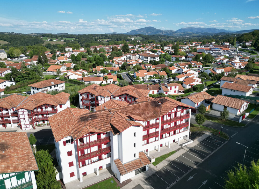 Vente Appartement ARPANA T2 avec parking en sous sol et balcon avec vue montagnes à Ustaritz Ustaritz