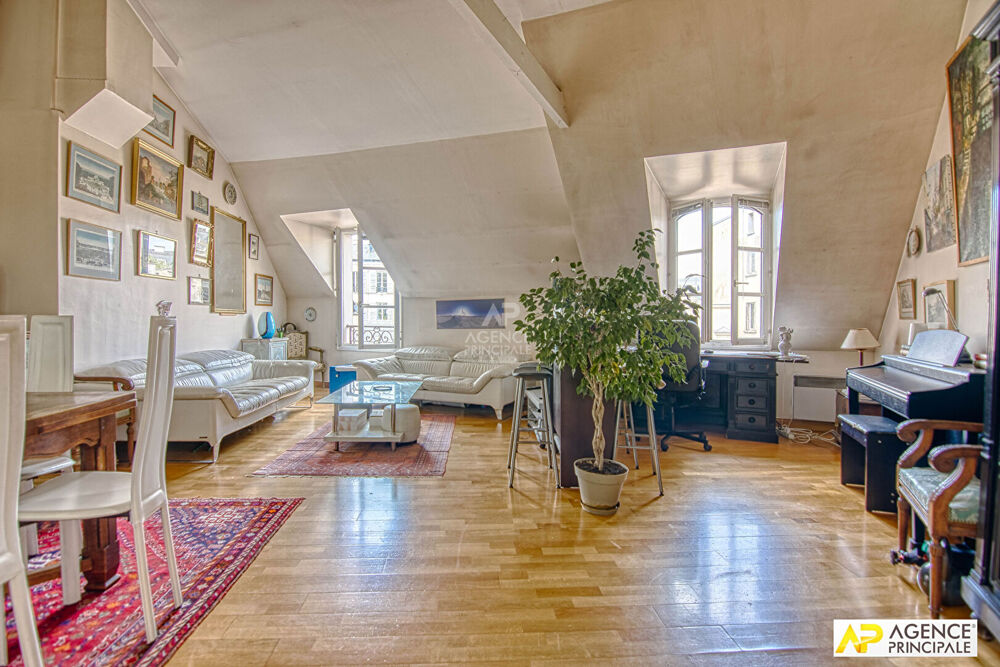 Vente Appartement Versailles Notre-Dame Appartement duplex 5 pièces 138m² au sol situé au 3ème et 4ème étage (dernier) avec ascenseur et parking Versailles