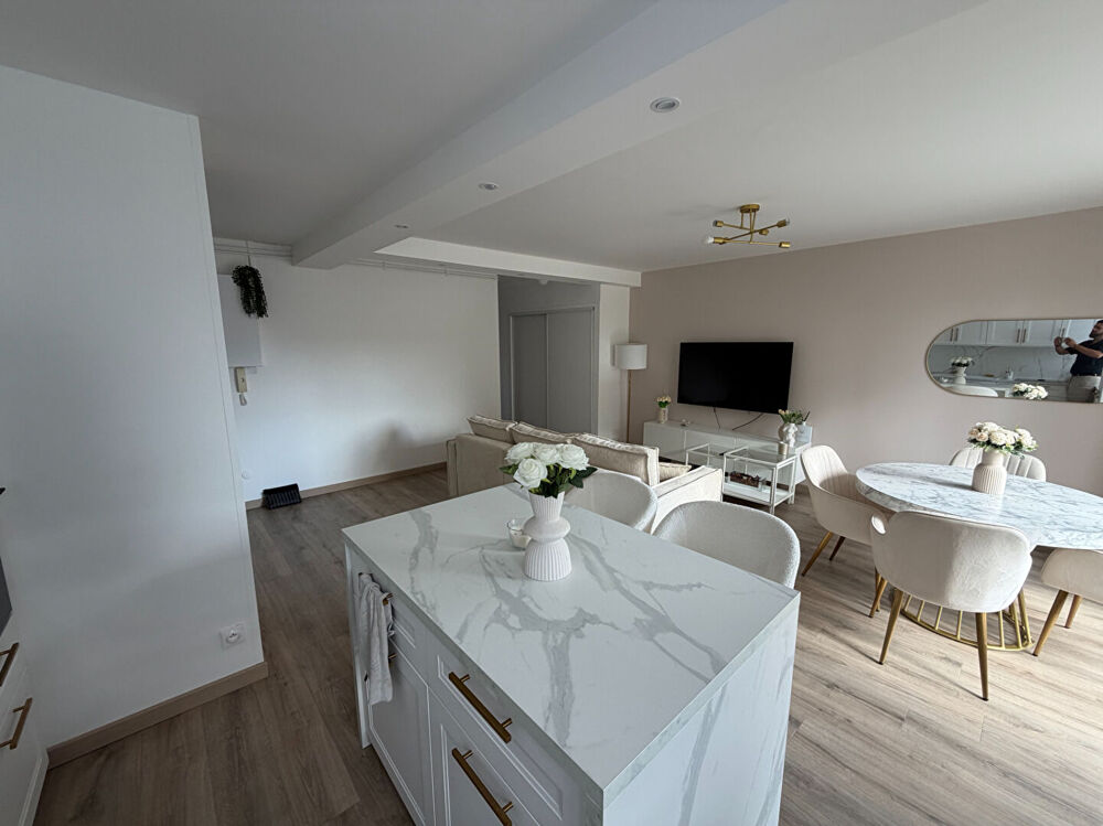 Location Appartement Appartement Chalons En Champagne 4 pièce(s) 87.98 m2 Chalons en champagne