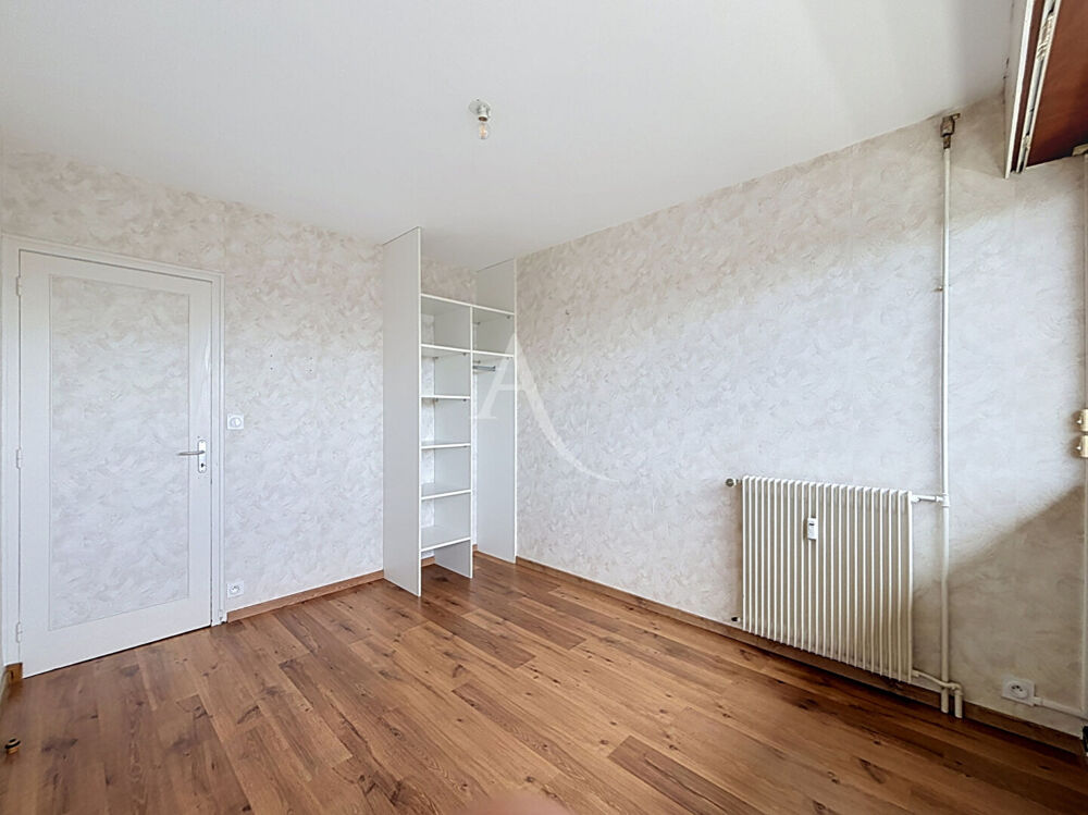 BD SAINT MICHEL - T4 NON MEUBLE - DISPONIBLE DE SUITE