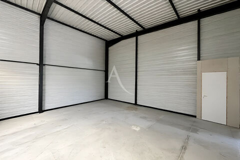   LOCAL COMMERCIAL DE 175M2 AVEC EXTERIEUR DE 200M2 ET PARKING TERRAIN CLOTURE ET SECURISE A VINON SUR VERDON 