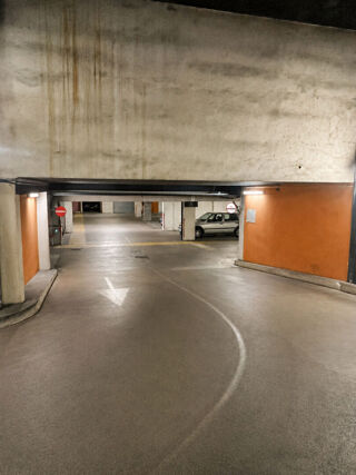  Parking / Garage à vendre 21 m² Paris