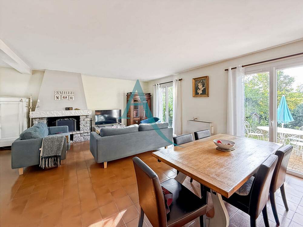 Maison Echarcon 8 pièce(s) 149 m2