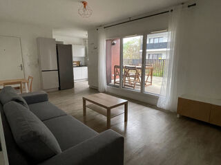  Appartement à louer 3 pièces 56 m²