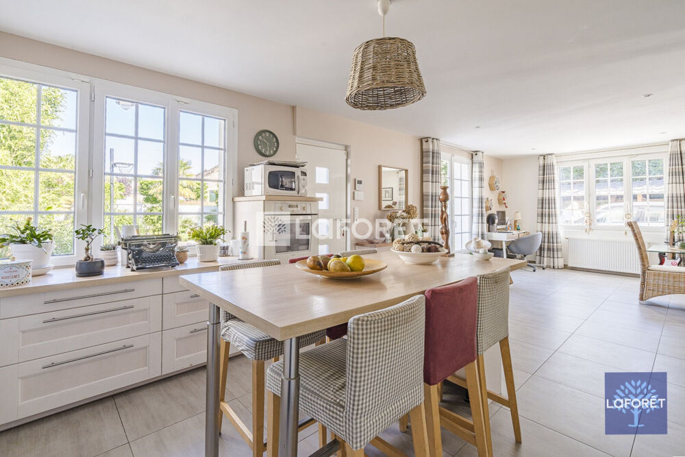 Vente Maison BASOCHE MAISON AVEC PISCINE Les pavillons sous bois