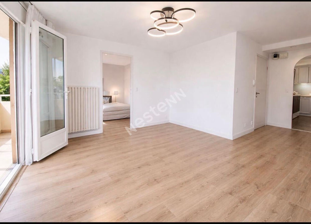 Vente Appartement Appartement à Toulon Ouest - 3 Pièces, Vue Dégagée, Terrasse, Parking collectif Toulon