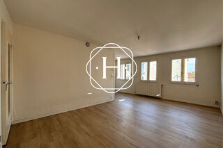  Appartement à louer 1 pièce 35 m²