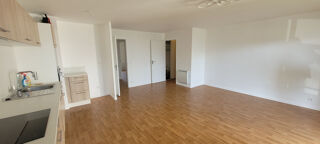  Appartement à louer 3 pièces 70 m²