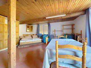  Immeuble  vendre 2 pices 50 m