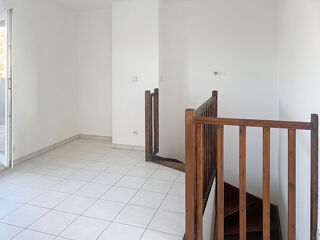  Appartement à louer 3 pièces 64 m²